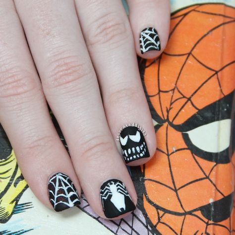 Venom spiderman nails by decorateddigits Venom Nails, Spiderman Nails, Superhero Nails, Marvel Nails, Venom Spiderman, Halloween Nails Diy, Ten Nails, Funky Nail Art, Holiday Nail Art