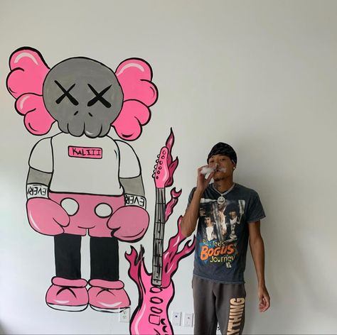 Hype Beast Painting, Kaws Bape Painting, Hypebeast Wall Painting, Things To Paint Kaws, Kaw Paintings On Canvas, Hype Beast Wall Art, Kaws Wall Painting, Kaws Painting On Wall, Kaws Wall Mural