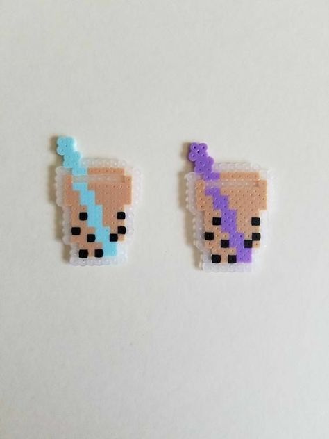 Mini Perler Beads, Melty Bead Designs, Melt Beads Patterns, Hamma Beads Ideas, Easy Perler Bead Patterns, Melty Bead Patterns, Pearl Beads Pattern, Easy Perler Beads Ideas, Fuse Bead Patterns