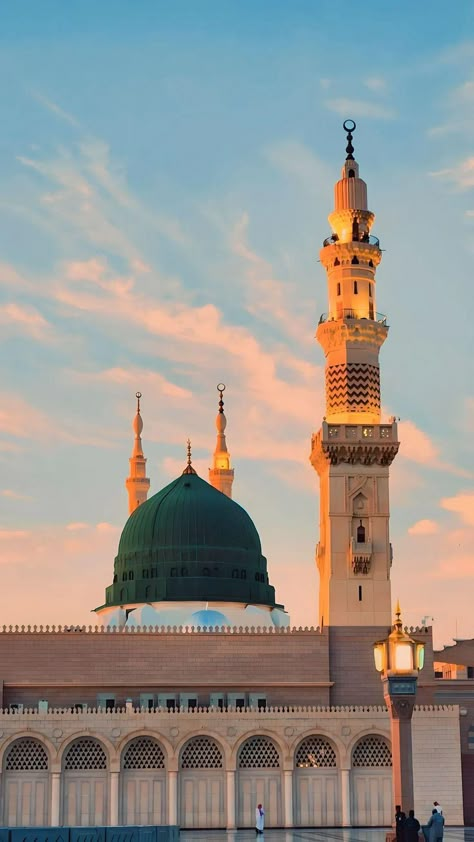 Madina Sharif Beautiful Pic, Medina Wallpaper, Mecca Madinah, Mecca Images, Madina Sharif, Green Dome, Al Qur'an Photography, Medina Mosque, Mosque Art