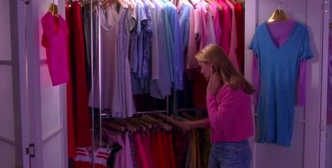 Girly Aesthetic Bedroom, Movie Closet, Cher Clueless Outfit, Cher Horowitz Aesthetic, Cher 90s, Alicia Silverstone 90s, Barbie Movies Aesthetic, Between The Studs, Clueless Closet