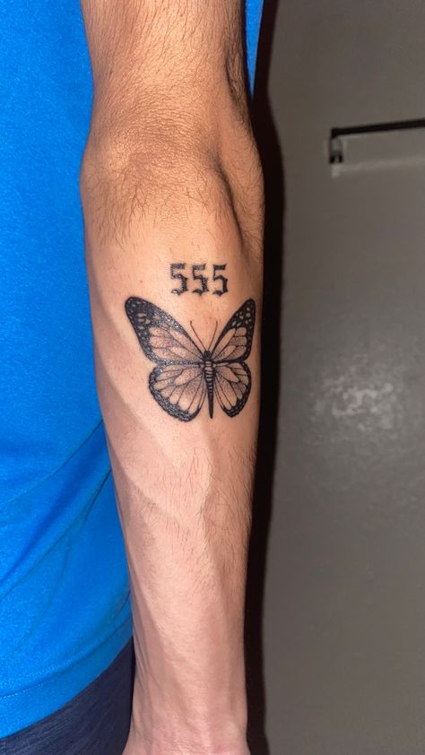 Aesthetic Butterfly Tattoo, A Butterfly Tattoo, Mens Butterfly Tattoo, Latest Tattoo Design, See Tattoo, Simple Tattoos For Guys, Small Butterfly Tattoo, Sharpie Tattoos, Clever Tattoos