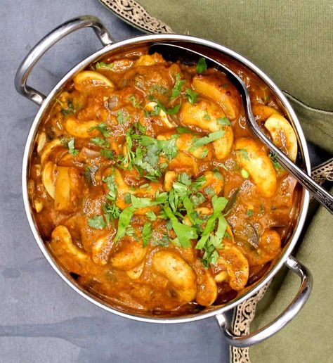 This Goan style cashew curry is made of whole cashews cooked to a delectable, toothsome tenderness with potatoes in a spicy coconut sauce. Serve over steamed rice.rn Keto Vegan Recipes, Creamy Coconut Sauce, Cashew Curry, Pea Fritters, Vegan Indian Recipes, Black Eyed Pea, Indian Dinner, Goan Recipes, Curry Recipes Indian