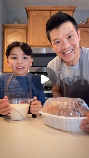 Mikefitnfood on Instagram: "Congee with Roasted Chicken #congee #ricesoup #asianfood #asianrecipe #comfortfood #dinnerideas #familydinners #easyrecipe   10 min prep 8 servings total 293 Cals/serving 26g Protein 6g Fat 23g Carbs  Ingredients:  3 1/2L Water 1 1/2 cups Jasmine rice 1 1/2 tbsp Olive oil 3 slices Ginger root (raw) 2 tbsp Fish sauce 2-4 tbsp Salt 1 1/2 tbsp Black pepper 1 1/2 cups Mixed vegetables, peas and carrots (frozen) 1 Whole roast chicken (broken up into pieces)  Directions:  Let rice simmer on medium heat for 35-45min (covered)  Break up roasted chicken and add to your rice.  Cover and let simmer for another 10-15min  Finish with fish sauce, sesame oil, salt/pepper (if needed), and sriracha" Chicken Congee, Whole Roast Chicken, Rice Congee, Peanut Butter Oatmeal Chocolate Chip, Asian Meals, Chicken Casseroles, Peas And Carrots, Chicken Rice Soup, Chowder Soup