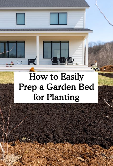 How to Easily Prepare a Garden Bed - Ultimate Guide - Fresh Exchange Preparing Garden Beds, Garden Furniture Ideas, Diy Garden Furniture, Cut Flower Garden, Home Vegetable Garden, Outside Living, Backyard Inspo, Top Soil, Garden Bed