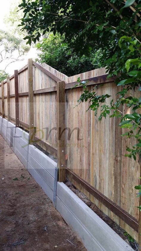 Retaining Wall With Fence, Retaining Wall Fence, Retaining Wall Ideas, Diy Retaining Wall, Concrete Sleepers, Sloped Backyard Landscaping, Fence Wall Design, Concrete Retaining Walls, Sloped Backyard