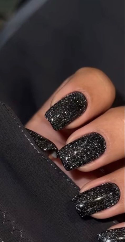 Dark Sparkly Nails, Dark Glitter Nails, Silver Sparkly Nails, Black Sparkly Nails, Black Nails With Glitter, Prom Nail, Glittery Nails, Unique Acrylic Nails, Sparkly Nails