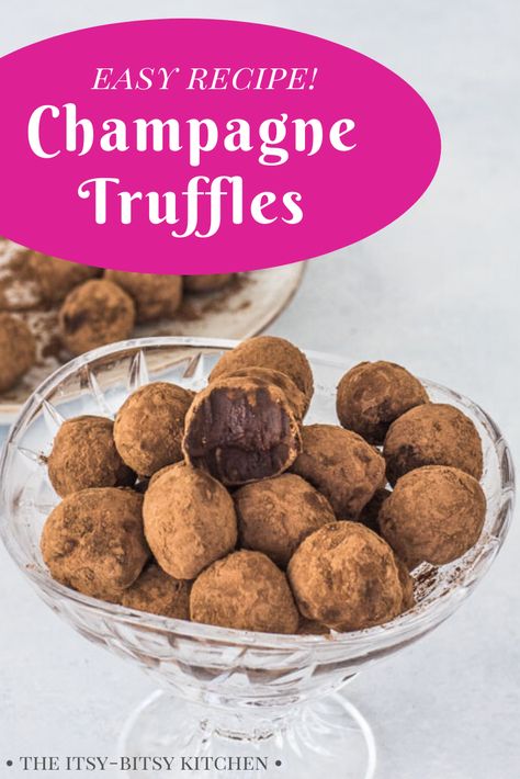 Champagne truffles are an easy, rich, and chocolatey treat perfect for New Years, Valentine’s Day, or any day. They come together quickly with just a few ingredients, and they’re just delicious! Homemade truffles made from scratch are always a good idea--you'll love this recipe! Easy Chocolate Truffles, Chocolate Treats Easy, Homemade Truffles, Fast Desserts, Champagne Truffles, White Chocolate Truffles, Truffles Recipe, Dark Chocolate Truffles, Cream Of Celery Soup