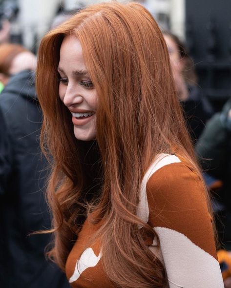 Madelaine Petsch Hair Color, Cheryl Blossom Hair, Madelaine Petsch Hair, Fendi Couture, Red Hair Inspo, Ginger Hair Color, Hair Color Auburn, Madelaine Petsch, Redhead Beauty