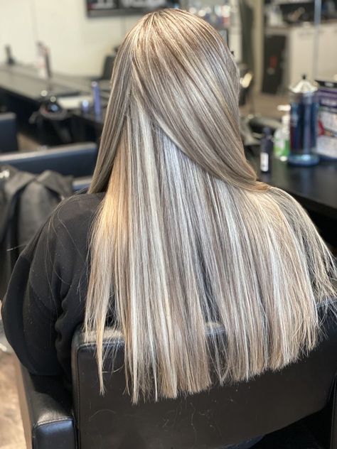 Half Up Hairstyles For Thick Hair, Brown And Blonde Foils, Dark Silver Blonde Hair, Cool Blonde Lowlights, Brown Hair With Blonde Foils, Blonde Foiled Hair, Foil Hair Color Highlights, Blonde Foils On Brown Hair, Foils Hair Blonde