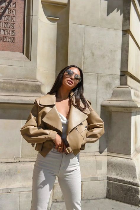 Beige Leather Jacket Outfit, Cropped Jacket Outfit, Beige Leather Jacket, Oversized Leather Jacket, Leather Jacket Outfit, Short Leather Jacket, Cropped Leather Jacket, Leather Jacket Outfits, Jacket Outfit