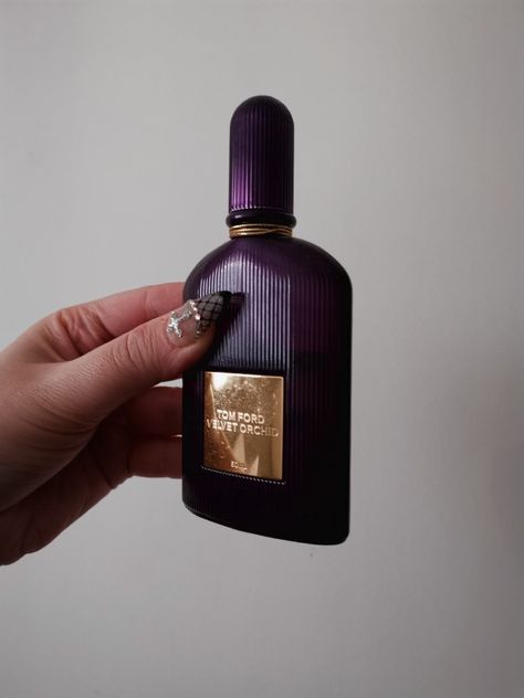 Tom Ford Velvet Orchid, Tom Ford Perfume, Fragrances Perfume, Tom Ford, Orchids, Scents, Perfume Bottles, Fragrance, Ford