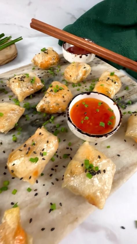 Foodsteer | Salmon Rice Paper Parcels by @shicocooks Makes 14 pieces Ingredients: • 250g / 8.8oz salmon fillet (skinless, boneless, finely… | Instagram Salmon Parcels, Rice Paper Recipes, Salmon Rice, Salmon Fillet, Salmon And Rice, Garlic Clove, Cooking Spray, Cooking Salmon, Water Transfer