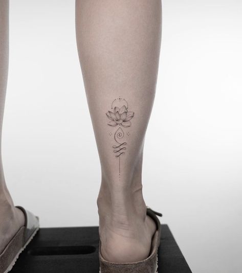 Vertical Rib Tattoo, Lotus Unalome Tattoo, Back Of Ankle Tattoo, Lotus Unalome, Lotus Tattoo Meaning, Ankle Foot Tattoo, Lotusblume Tattoo, International Tattoo, Scale Tattoo