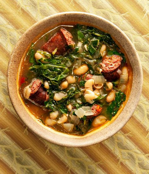 Portuguese Kale Soup Linguica, Linguica Sausage Recipes, Portuguese Kale Soup Recipes, Portugese Kale Soup, Portuguese Fava Bean Recipe, Recipe Using Kale, Portuguese Kale Soup, Portuguese Soup, Fava Beans Recipes