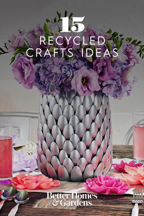 Recycled Plastic Art Projects, Recycle Decoration Ideas Creative, Plastic Spoon Bees, Plastic Spoons Crafts, Vase Decorating Ideas Diy Craft Projects, Spoon Art Diy Projects, Plastic Flowers Decoration, Diy Vase Ideas Recycling, Spoon Art Diy