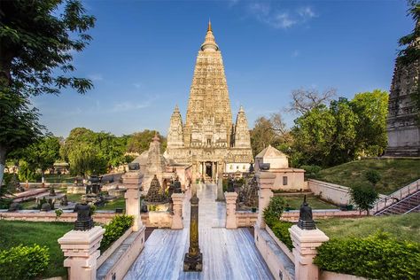 Bodh Gaya, Ancient Indian Architecture, Lord Buddha, History Of India, North India, Buddhist Temple, Bhutan, Historical Place, Varanasi