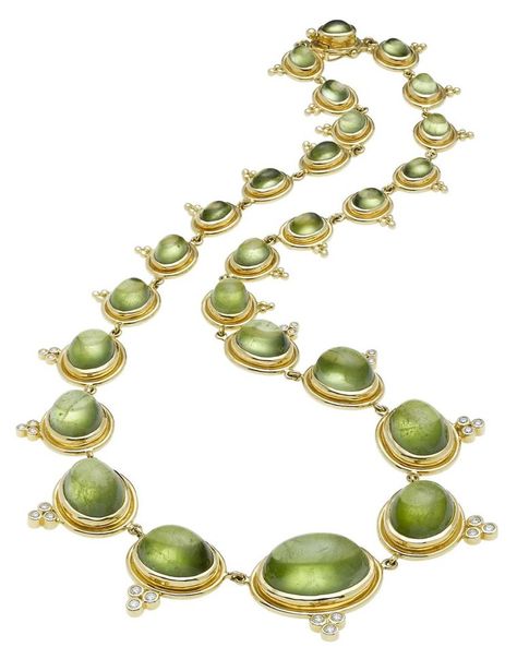 Temple St. Clair Classic Graduated necklace Peridot Rings, Lotus Jewelry, Fashion Fantasy, Gemstone Art, Graduation Necklace, Peridot Jewelry, Peridot Necklace, Peridot Green, Olive Green Color