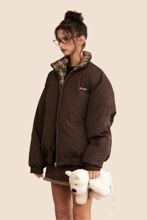 Puffer Jacket Aesthetic, Women Jackets Winter, Beige Jacket Outfit, Cold Weather Clothes, Winter Inspo Outfits, Winter Coat Outfits, Stylish Winter Outfits, Winter Street, Longline Coat