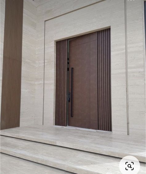 Gate Modern, Luxury Houses Entrance, House Main Door, Modern Entrance Door, House Main Door Design, Metal Gate, Cladding Design, Home Hall Design, Classic House Exterior