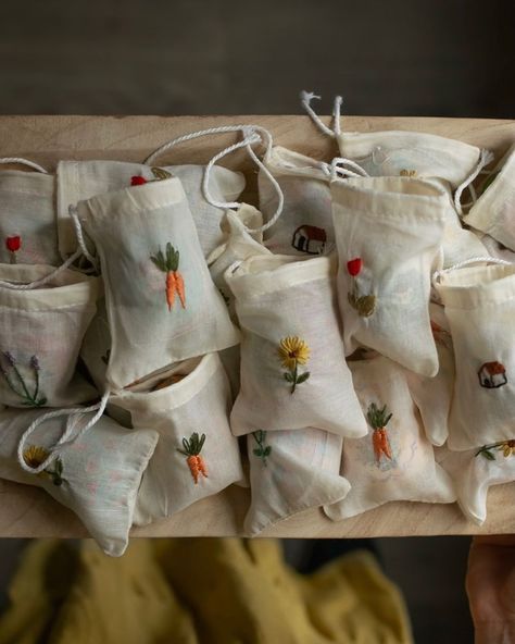 Johana Krasinski 🌙 on Instagram: “Some of you probably already saw this in my stories 😄but need to make a post too, I embroidered some tiny bags to put each egg in them so…” Johana Krasinski, Homeschool Portfolio, Tiny Bags, Cotton Bags, Hoop Design, The Drop, Latte Art, Drawstring Pouch, Muslin Cotton