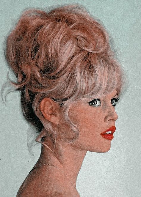 70’s Hairstyles, Bardot Bangs, Hairstyle Updo, Bangs Hairstyle, 60s Hair, 70s Hair, Easy Updo Hairstyles, Trending Hairstyles, Haircuts With Bangs