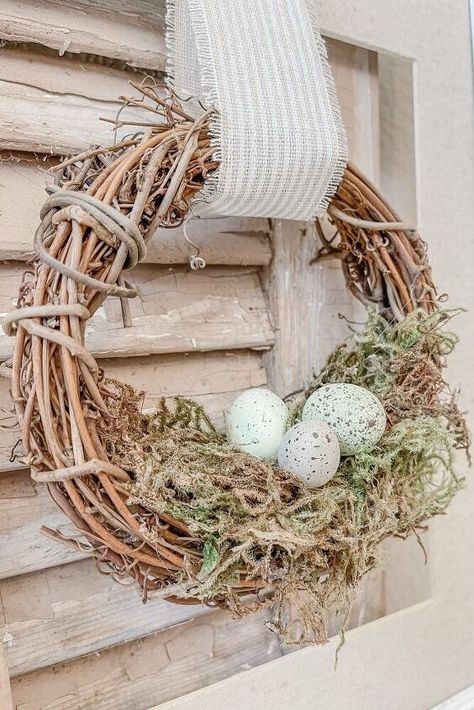 Small Wreath, Spring Wall Decor, Willow Wreath, Egg Wreath, Easter Wreath Diy, Living Wall Decor, Diy Macrame Plant Hanger, Small Wreaths, Spring Tablescapes