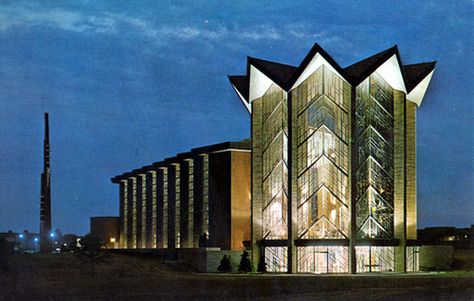 University Memorial Chapel at Valparaiso University outside Valparaiso University, Valparaiso Indiana, American Landmarks, Gary Indiana, Modern Church, Mid Century Architecture, Tourist Trap, Message Boards, Church Architecture