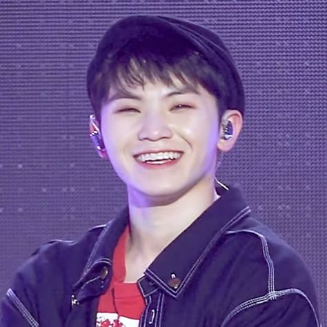 Woozi Smile, Woozi Woohae, Woozi Wallpaper, Jihoon Seventeen, Lee Jihoon, Seventeen Going Seventeen, Going Seventeen, My Kind Of Love, Team Leader