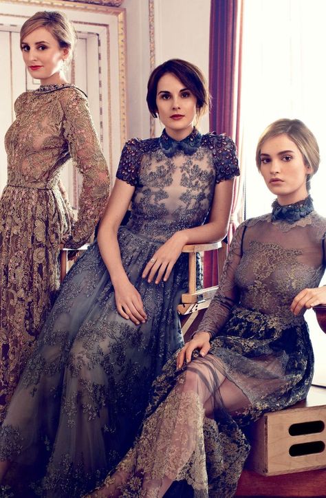 Laura Carmichael, Michelle Dockery, & Lily James | 2021-06-27 Spring Outfit Women, Downton Abbey Cast, Laura Carmichael, Downton Abbey Fashion, Bazaar Magazine, Robes Vintage, Michelle Dockery, Lady Mary, Paris Chic