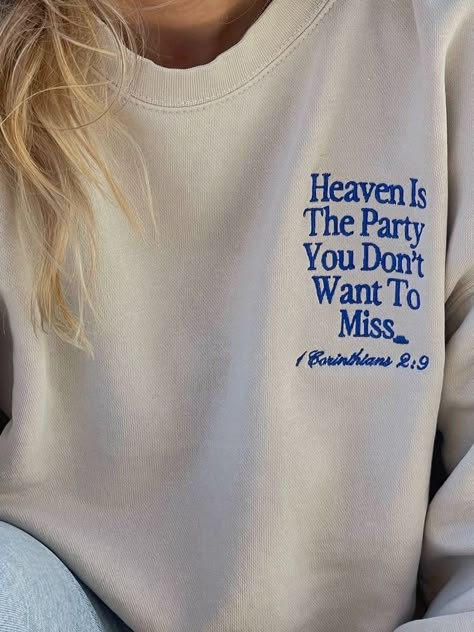 Trendy Christian Shirts, Christian Shirt Ideas Vinyl, Jesus Merch Aesthetic, Christian Apparel Aesthetic, Aesthetic Merch Ideas, Church Merch Ideas, Christian Woman Aesthetic, Jesus Merch, Christian Style