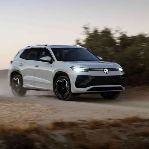 2025 Volkswagen Tiguan R-Line | DailyRevs #tiguan #vwtiguan #volkswagen Tiguan R Line, Tiguan R, Car Facts, Volkswagen Tiguan, Vw Tiguan, The Garage, Volkswagen, Garage, Cars