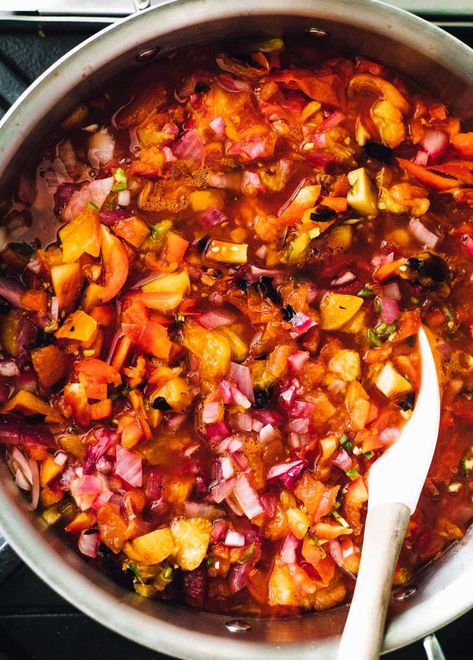 Heartbeet Kitchen, Salsa Canning Recipes, Peach Salsa Recipes, Tomato Salsa Recipe, Roasted Tomato Salsa, Canning Peaches, Recipes Salads, Veggie Burrito, Canning Food