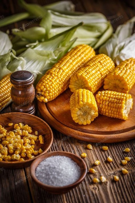 When To Harvest Corn, Corn Casserole Jiffy, Boil Sweet Corn, Freezing Corn, Harvest Corn, Corn Side Dish, Boiled Corn, Corn Casserole Recipe, Corn Dishes