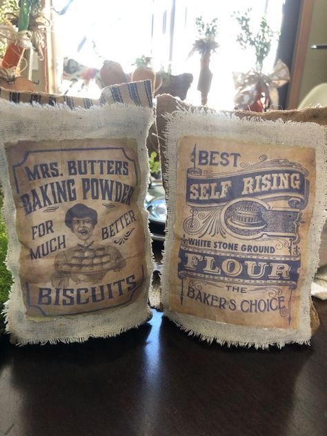 Vintage Flour Sack Ideas, Flour Biscuits, Flour Sacks, Bag Items, Coffee Sacks, Survival Bag, Coffee Bags, Kitchen Christmas, Farmhouse Crafts