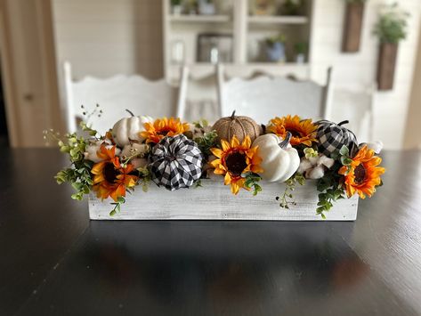 Fall dinner table decor