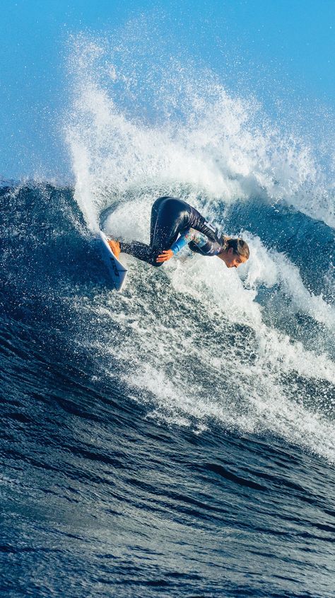 Hometown hero Bronte Macaulay eliminates world No. 2 Caroline Marks and heads to quarterfinals of the World Surf League's Margaret River Pro. See SurfGirl mag for the lowdown. Caroline Marks, Life Could Be A Dream, World Surf League, Motivational Board, Margaret River, Hometown Heroes, All About Us, Surfs Up, Ocean Blue