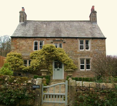 English country cottage Cottage House Exterior, English Country Cottages, Farmhouse Exterior Design, English Country Cottage, Stone Cottages, Cottage Exterior, Modern Farmhouse Exterior, Dream Cottage, English House