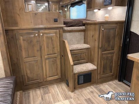 Gooseneck Horse Trailer Ideas, Small Horse Trailer Interior Remodel, Trailer Interior Remodel, Small Horse Trailer, Horse Trailer Interior, Horse Trailer Interior Remodel, Gooseneck Horse Trailer, Trailer Updates, Horse Trailer Living Quarters