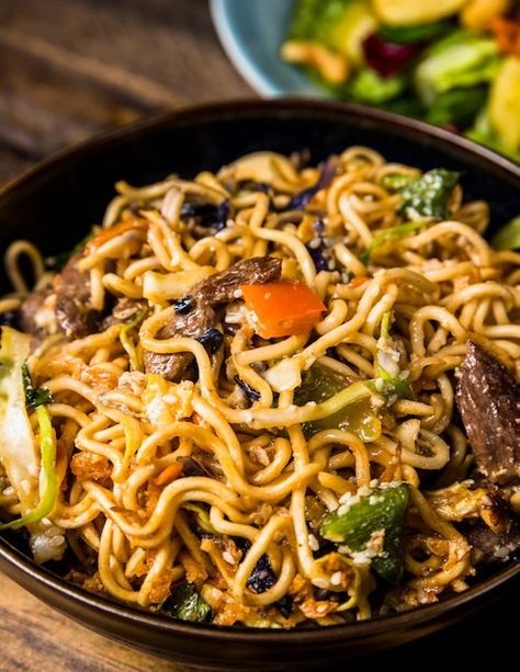 Mince and Noodle Stir Fry - Stay at Home Mum Easy Mince Recipes, Frugal Meal Planning, Minced Chicken, Noodle Stir Fry, Chicken Mince, Stay At Home Mum, Chicken Noodles, Mince Recipes, Family Meal Planning