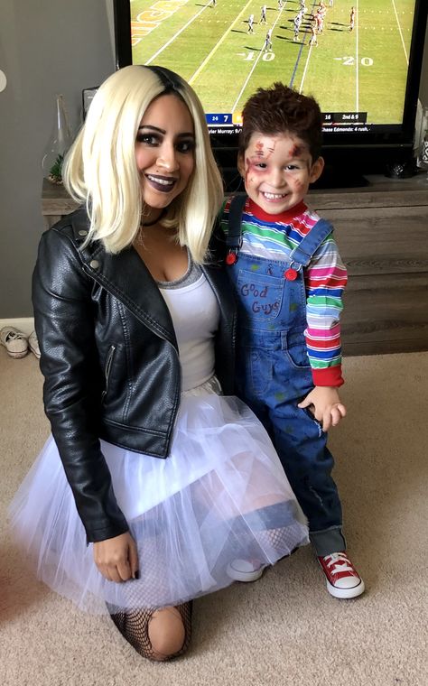 Mum Halloween Costume Ideas, Mom And Some Halloween Costumes, Mom Costumes Diy, Halloween Costumes Mommy And Son, Cute Mom Halloween Costumes, Cute Mommy And Son Halloween Costumes, Mommy Halloween Costume, Mom And Som Costumes, Boy And Mom Halloween Costume