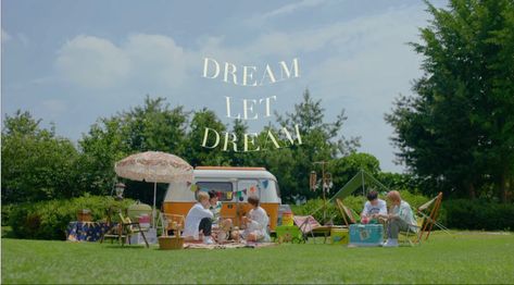 Pc Desktop Wallpaper, Life Quotes Wallpaper, Laptop Wallpaper Desktop Wallpapers, Wallpaper Dekstop, Nct Dream Jaemin, Twitter Layouts, Macbook Wallpaper, Title Card, Kpop Posters