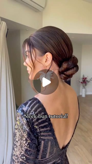 Yvana Sanders Tauranga Wedding Hairstylist & Educator on Instagram: "Sleek bun tutorial 🤍  Tag someone who would want to see this 🫶🏼  #hairtutorial #bridalhair #weddinghairstyles #hairstylist #haireducation #taurangaweddings" Sleek Hair Updo Classy, Sleek Bridal Bun Brunette, Donut Bun Hairstyles Wedding, Sleek Bun For Wedding, Easy Wedding Bun, Simple Wedding Bun, Sleek Wedding Bun, Sleek Hair Updo, Sleek Bun Wedding Hair