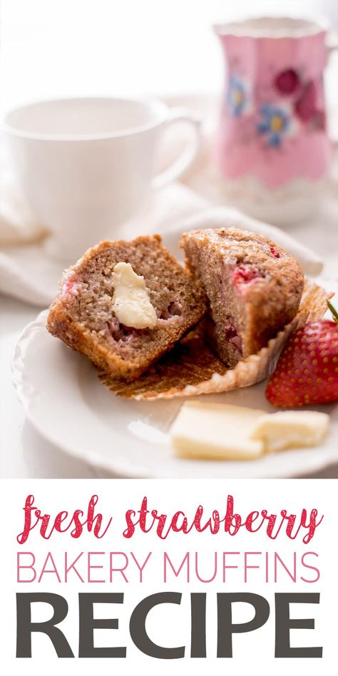 Bakery Style Strawberry Muffins Kitty Recipes, Smoothie Strawberry, Bakery Muffins, Icebox Desserts, Fruit Muffins, Muffins Breakfast, Strawberry Muffins, Baking Muffins, Strawberry Puree