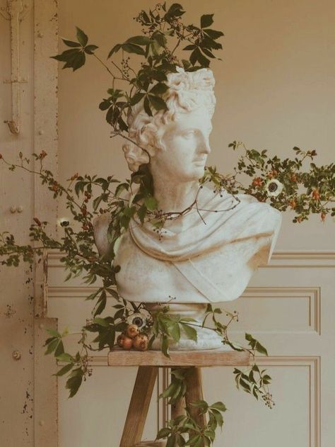 Types Of Academia, Ancient Greece Aesthetic, Other Aesthetic, Academia Aesthetics, Istoria Artei, Light Academia Aesthetic, Art Ancien, Wallpaper Tumblr, Greek Art