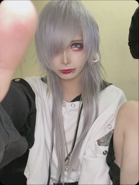 Fashion Vkei, Vkei Makeup, Vkei Fashion, Oc Hair, Makeup Cosplay, Kei Visual, The Gazette, Oc Inspo, J Rock