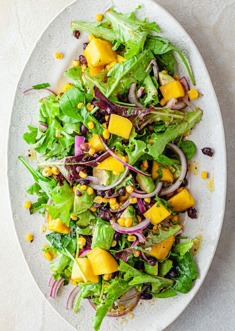 Vegan Salad Dressing Recipes, Mango And Avocado, Green Mango Salad, Avocado Salad Dressing, Vegan Salad Dressing, Mango Avocado, Resep Salad, Avocado Salad Recipes, Australia Food