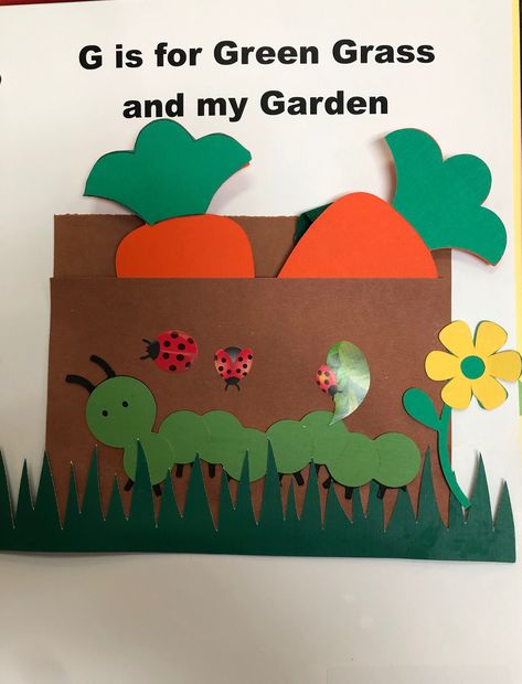 G is for Green Grass And my Garden Preschool craft Grass Craft For Preschool, Garden Preschool, Fireflies Craft, Preschool Craft, Alphabet Book, Circle Time, School Project, Pre School, Garden Crafts