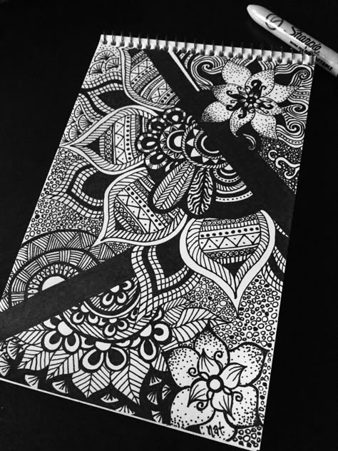 my zentangle Vignette Drawing, Vignette Art, Mandela Drawing, Figure And Ground, Boho Art Drawings, Mandala Art Therapy, Zen Doodle Art, Doodle Art Drawing, Mandala Design Pattern