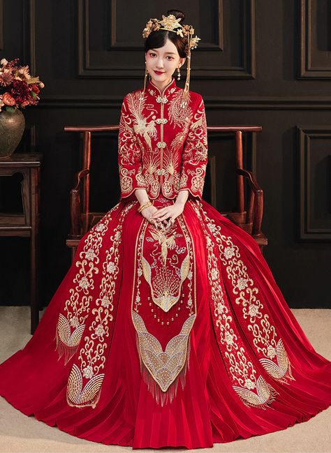 Embroidery Dragon Phoenix Chinese Traditional Couple Wedding Suit Cheongsam Elegant Bride Vintage Qipao Dress Китайская Одежда - Sets - AliExpress Chinese Style Wedding Dress, Qun Kwa, Chinese Wedding Dress Traditional, Traditional Chinese Wedding, Ariel Dress, Chinese Wedding Dress, Gown Suit, Option B, Qipao Dress